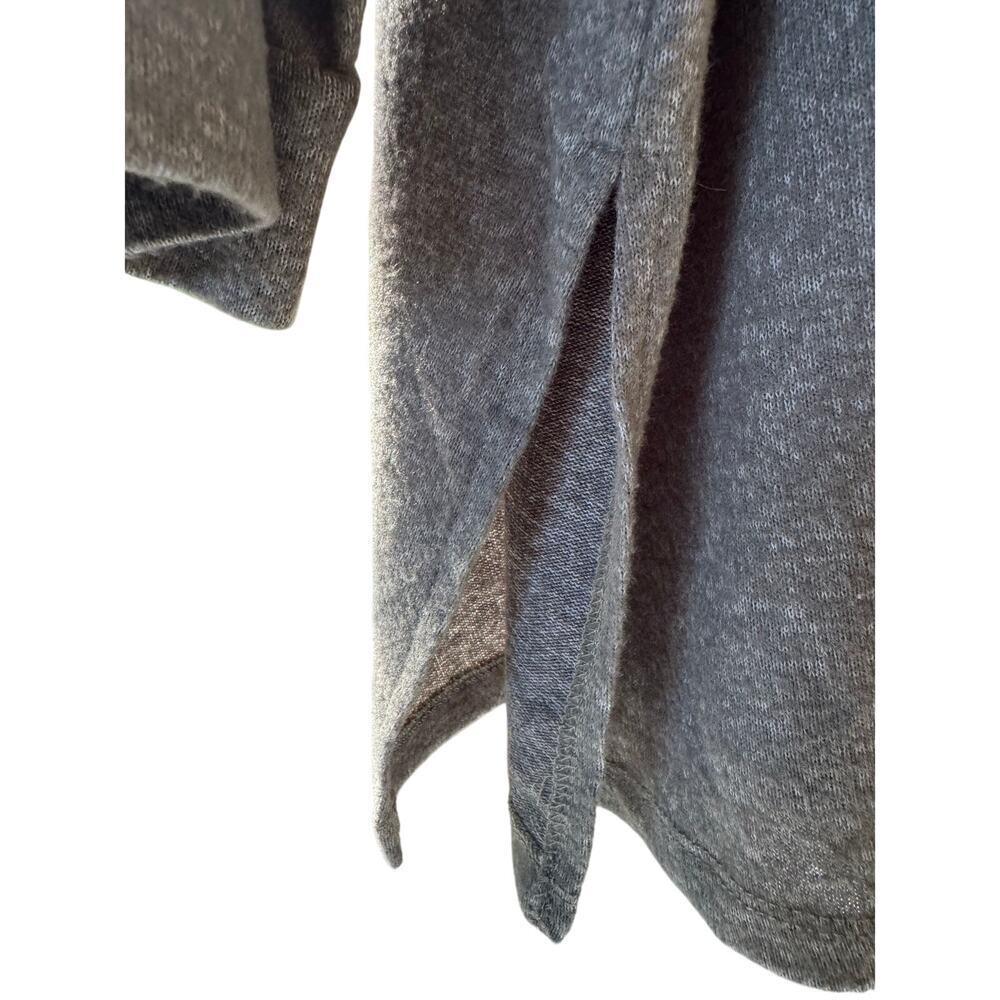 Woman Within 2X (26-28) gray soft tunic with lace up front over chest. - Picture 5 of 10